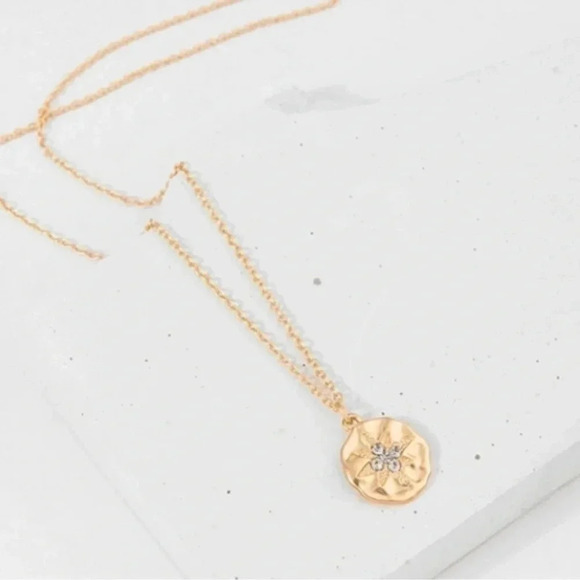 Medallion Star Necklace 14k Gold Minimalist Chain - Picture 11 of 11